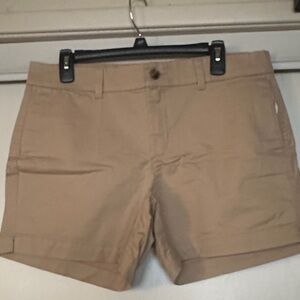 🆕Old Navy Kaki Roll-Hem Women's Shorts